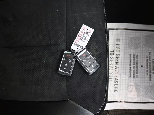 2024 Silver Zynith Jeep Grand Cherokee Altitude X 4X4 SUV