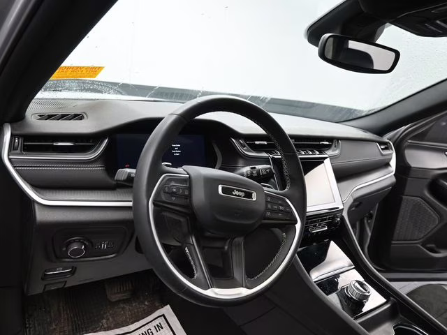 2024 Silver Zynith Jeep Grand Cherokee Altitude X 4X4 SUV