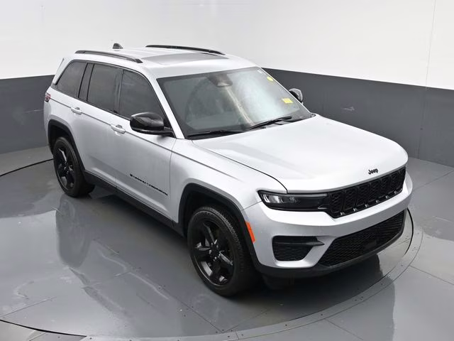 2024 Silver Zynith Jeep Grand Cherokee Altitude X 4X4 SUV