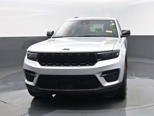 2024 Silver Zynith Jeep Grand Cherokee Altitude X 4X4 SUV