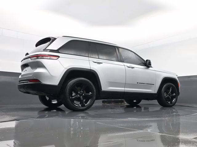 2024 Silver Zynith Jeep Grand Cherokee Altitude X 4X4 SUV