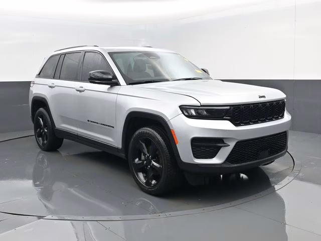2024 Silver Zynith Jeep Grand Cherokee Altitude X 4X4 SUV