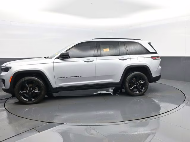 2024 Silver Zynith Jeep Grand Cherokee Altitude X 4X4 SUV