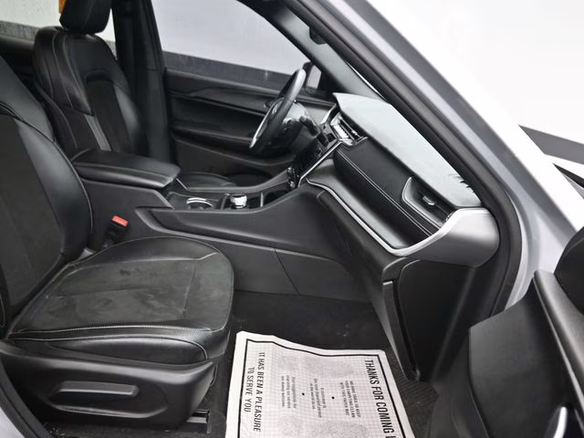 2024 Silver Zynith Jeep Grand Cherokee Altitude X 4X4 SUV