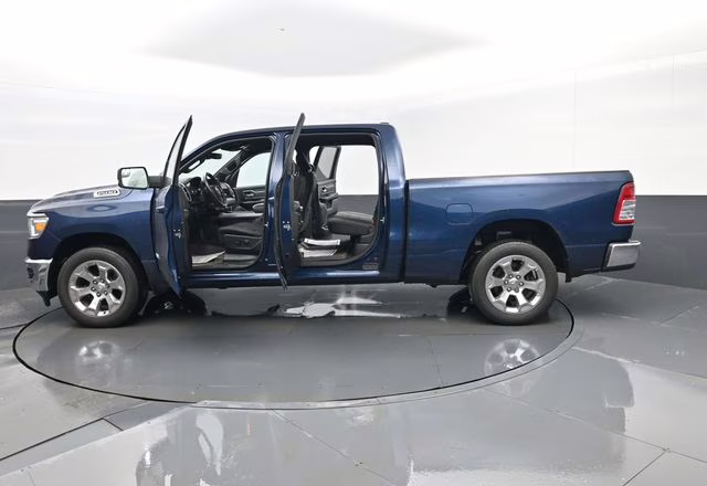 2022 Patriot Blue Pearlcoat Ram 1500 Big Horn/Lone Star 4X4 Truck