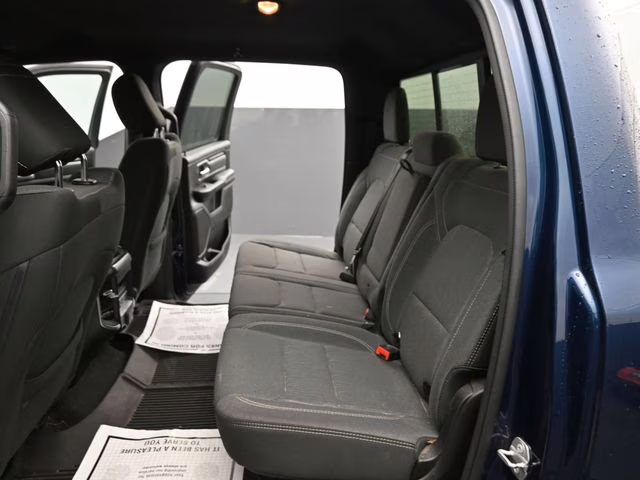 2022 Patriot Blue Pearlcoat Ram 1500 Big Horn/Lone Star 4X4 Truck