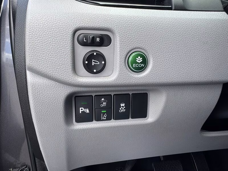 2019 Modern Steel Metallic Honda Pilot Touring AWD SUV