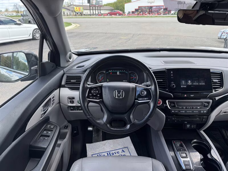 2019 Modern Steel Metallic Honda Pilot Touring AWD SUV