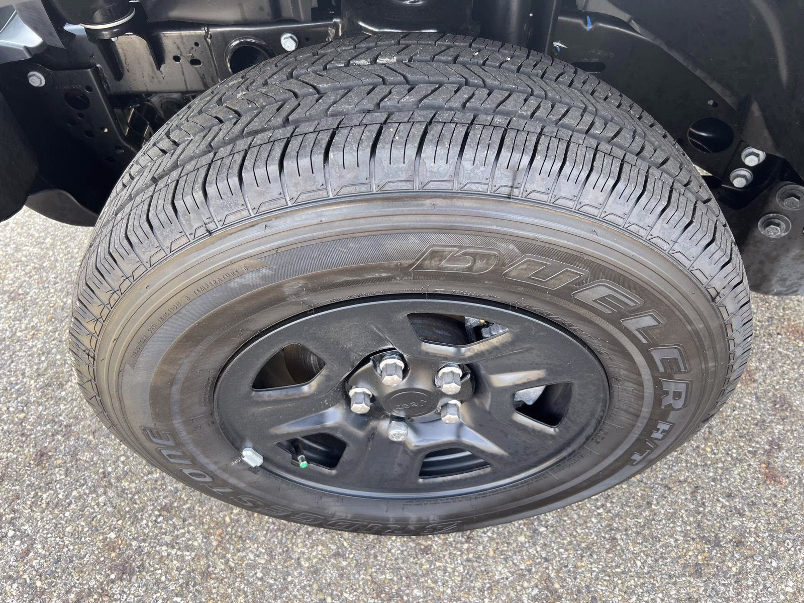 2026 Granite Crystal Metallic Clearcoat Jeep Gladiator Sport 4X4 Truck