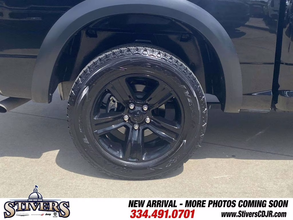 2024 Diamond Black Crystal Pearlcoat Ram 1500 Classic Warlock 4X4 Truck