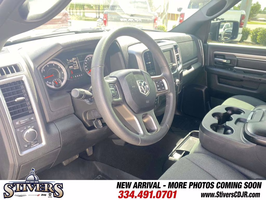 2024 Diamond Black Crystal Pearlcoat Ram 1500 Classic Warlock 4X4 Truck