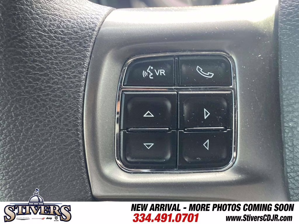 2024 Diamond Black Crystal Pearlcoat Ram 1500 Classic Warlock 4X4 Truck