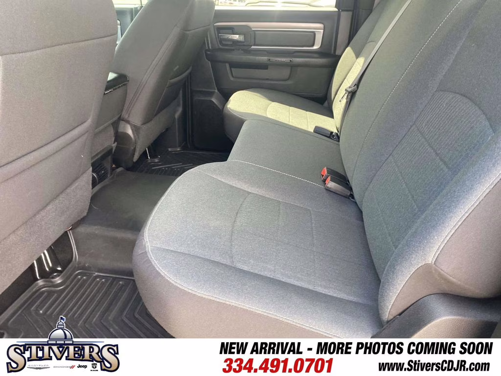 2024 Diamond Black Crystal Pearlcoat Ram 1500 Classic Warlock 4X4 Truck