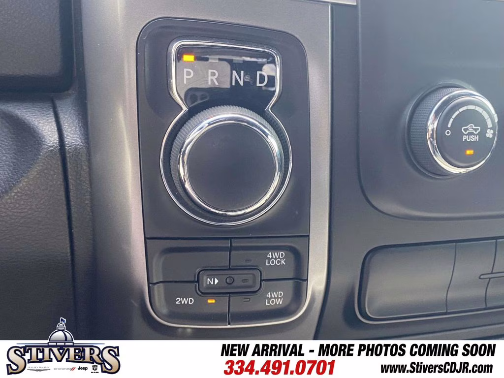 2024 Diamond Black Crystal Pearlcoat Ram 1500 Classic Warlock 4X4 Truck