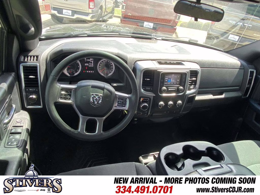 2024 Diamond Black Crystal Pearlcoat Ram 1500 Classic Warlock 4X4 Truck