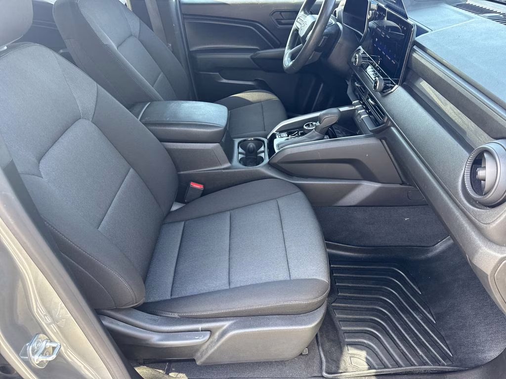 2024 Sterling Gray Metallic Chevrolet Colorado Trail Boss 4X4 Truck