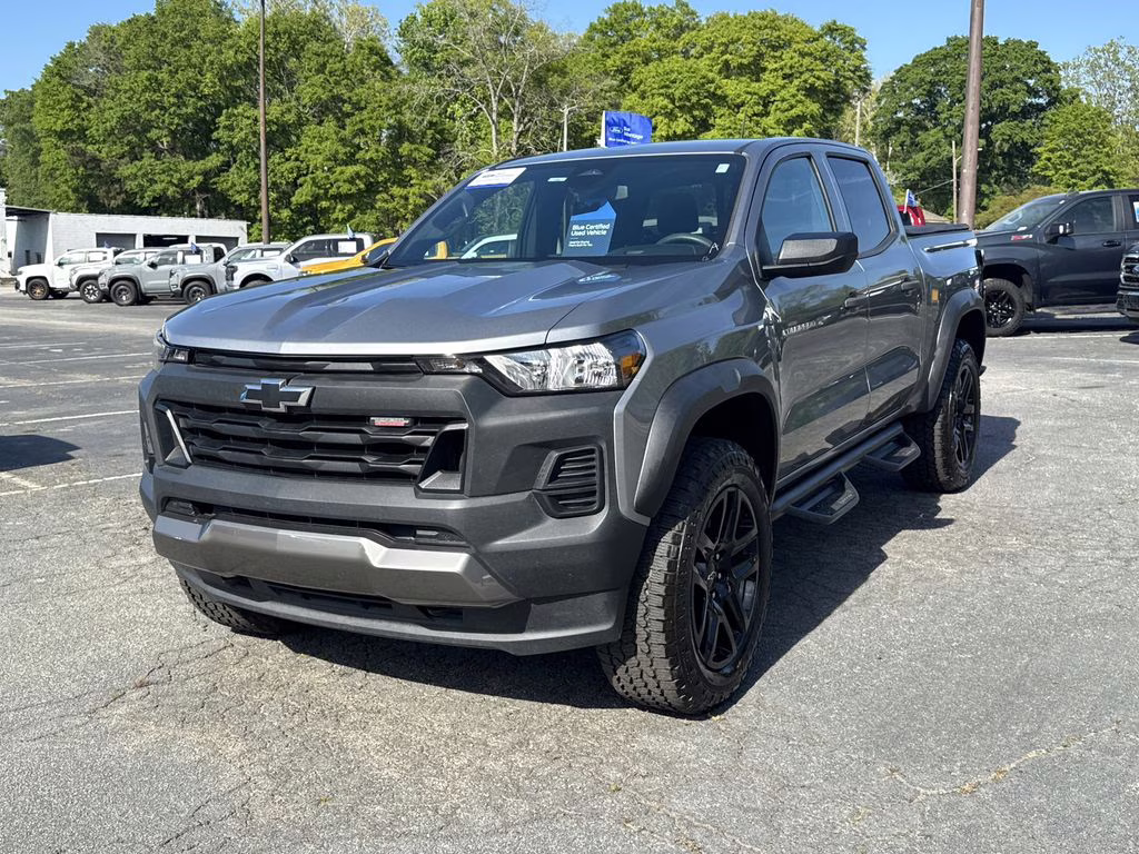 2024 Sterling Gray Metallic Chevrolet Colorado Trail Boss 4X4 Truck