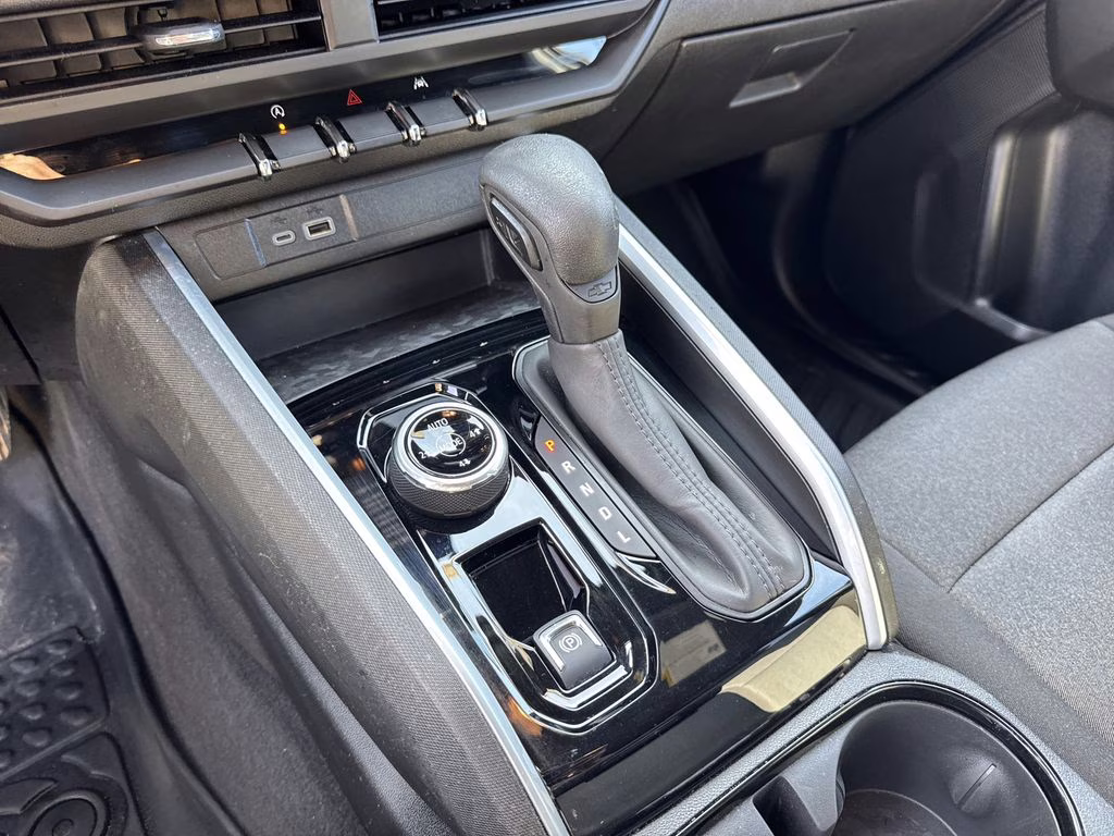 2024 Sterling Gray Metallic Chevrolet Colorado Trail Boss 4X4 Truck