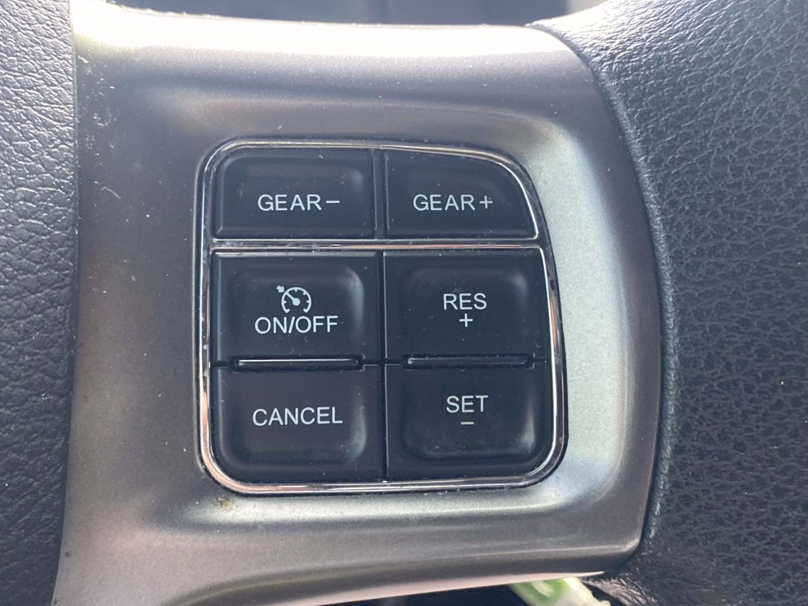 2024 Diamond Black Crystal Pearlcoat Ram 1500 Classic Warlock 4X4 Truck