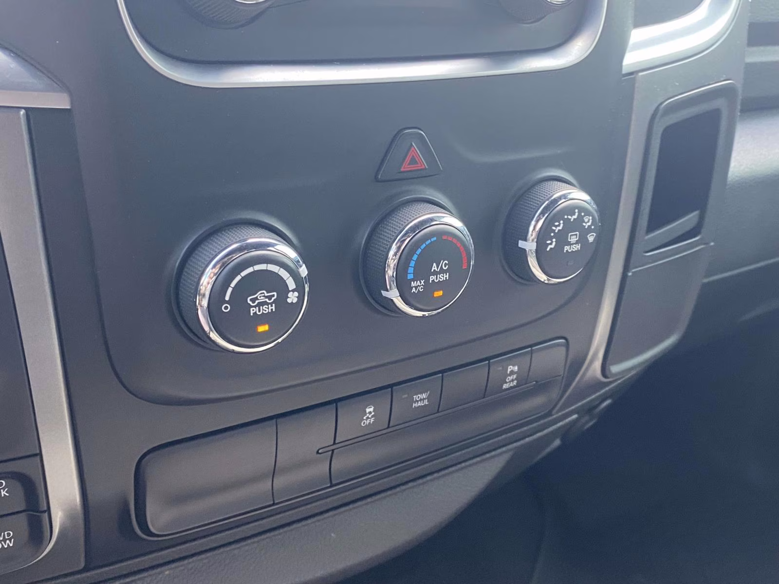 2024 Diamond Black Crystal Pearlcoat Ram 1500 Classic Warlock 4X4 Truck