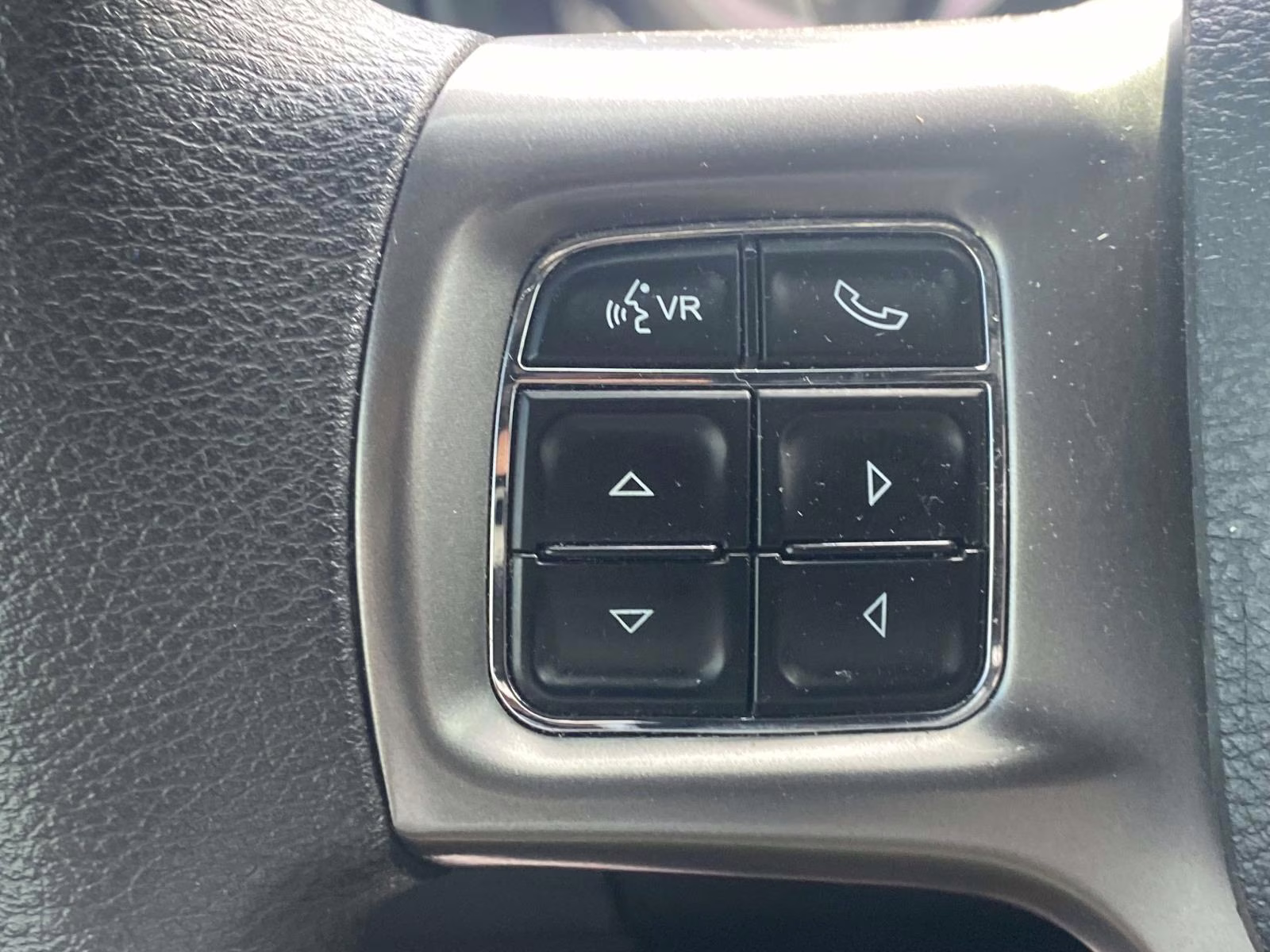 2024 Diamond Black Crystal Pearlcoat Ram 1500 Classic Warlock 4X4 Truck