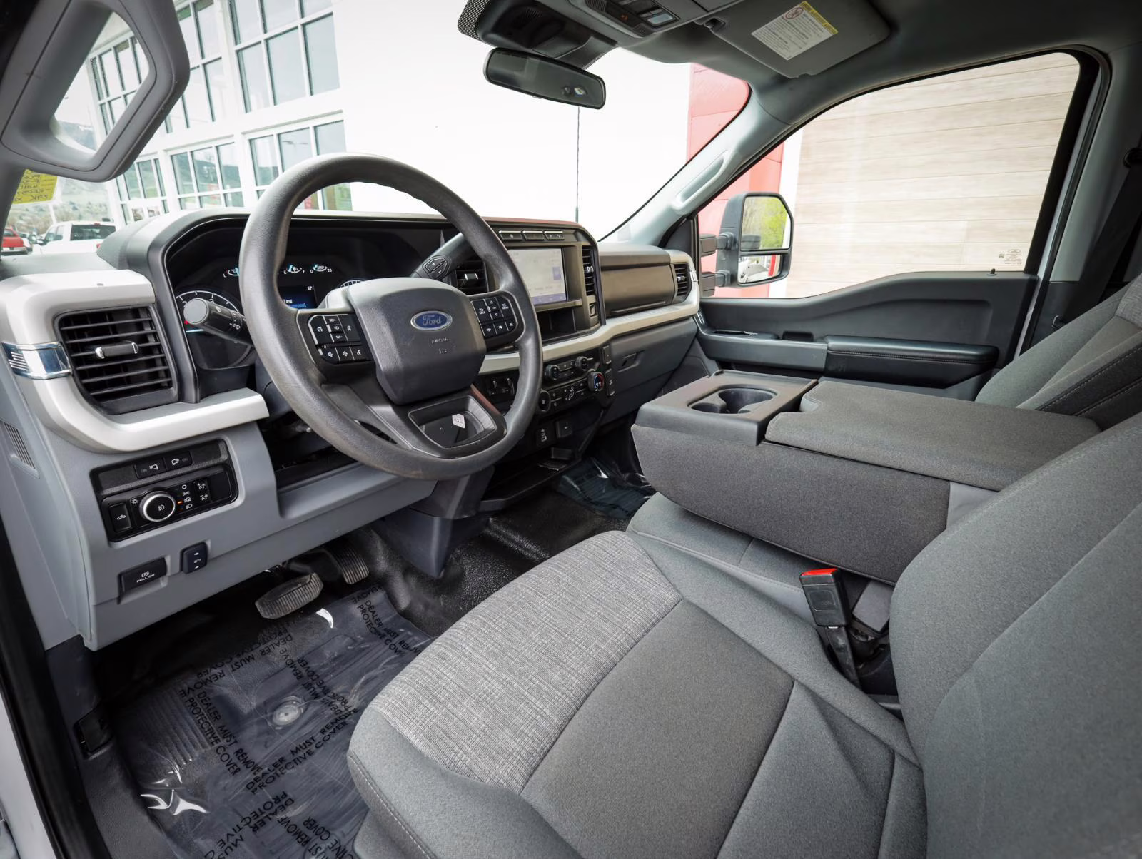 2024 Oxford White Ford Super Duty F-350 SRW XLT 4X4 Truck