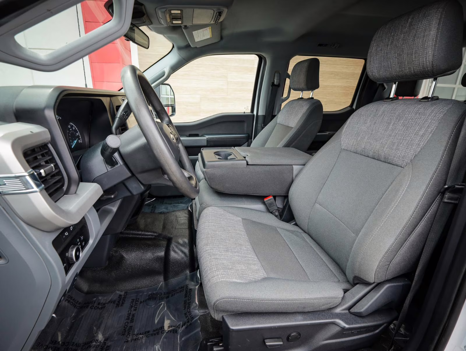 2024 Oxford White Ford Super Duty F-350 SRW XLT 4X4 Truck