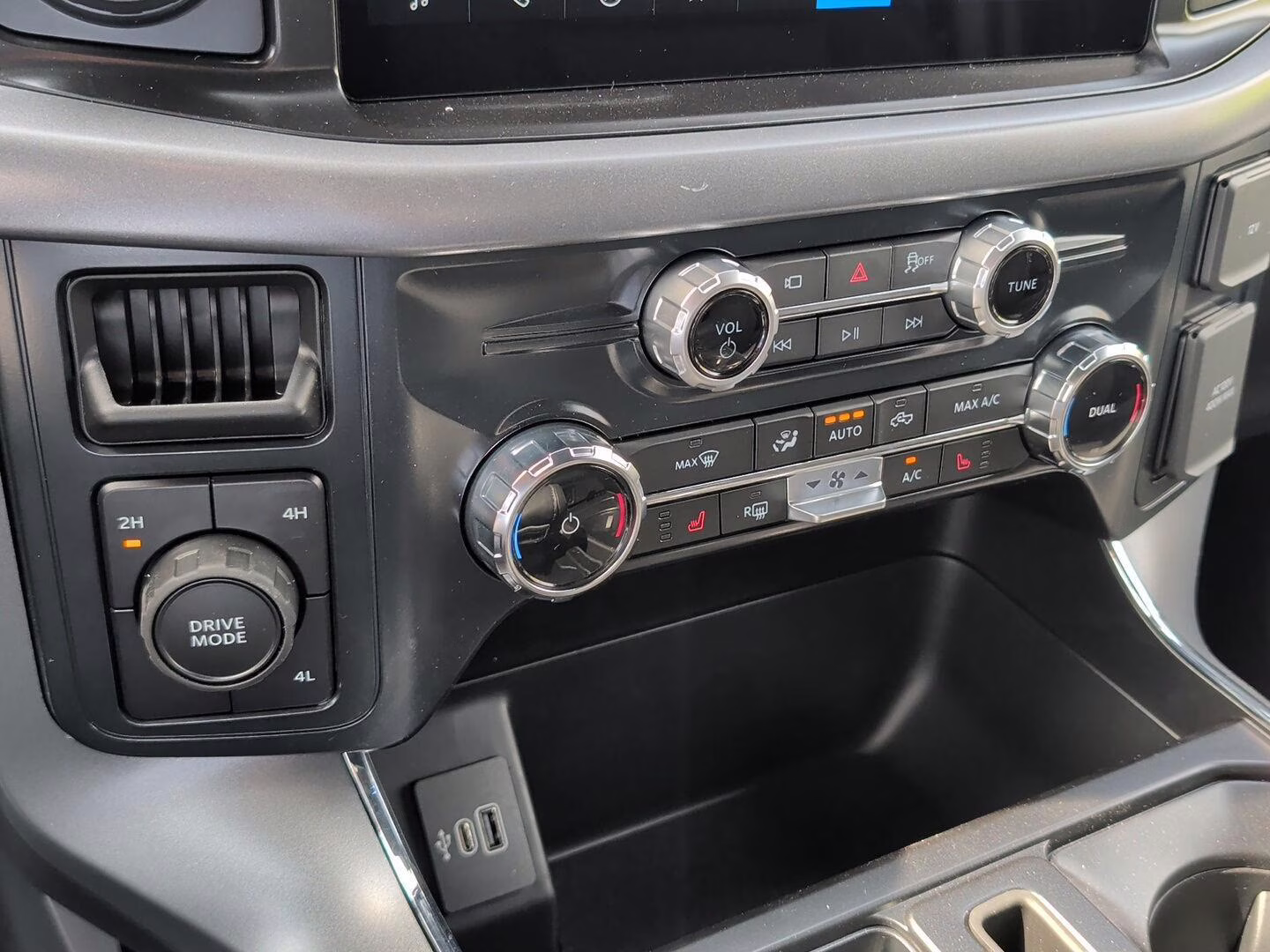 2026 Iconic Silver Ford F-150 XLT 4X4 Truck