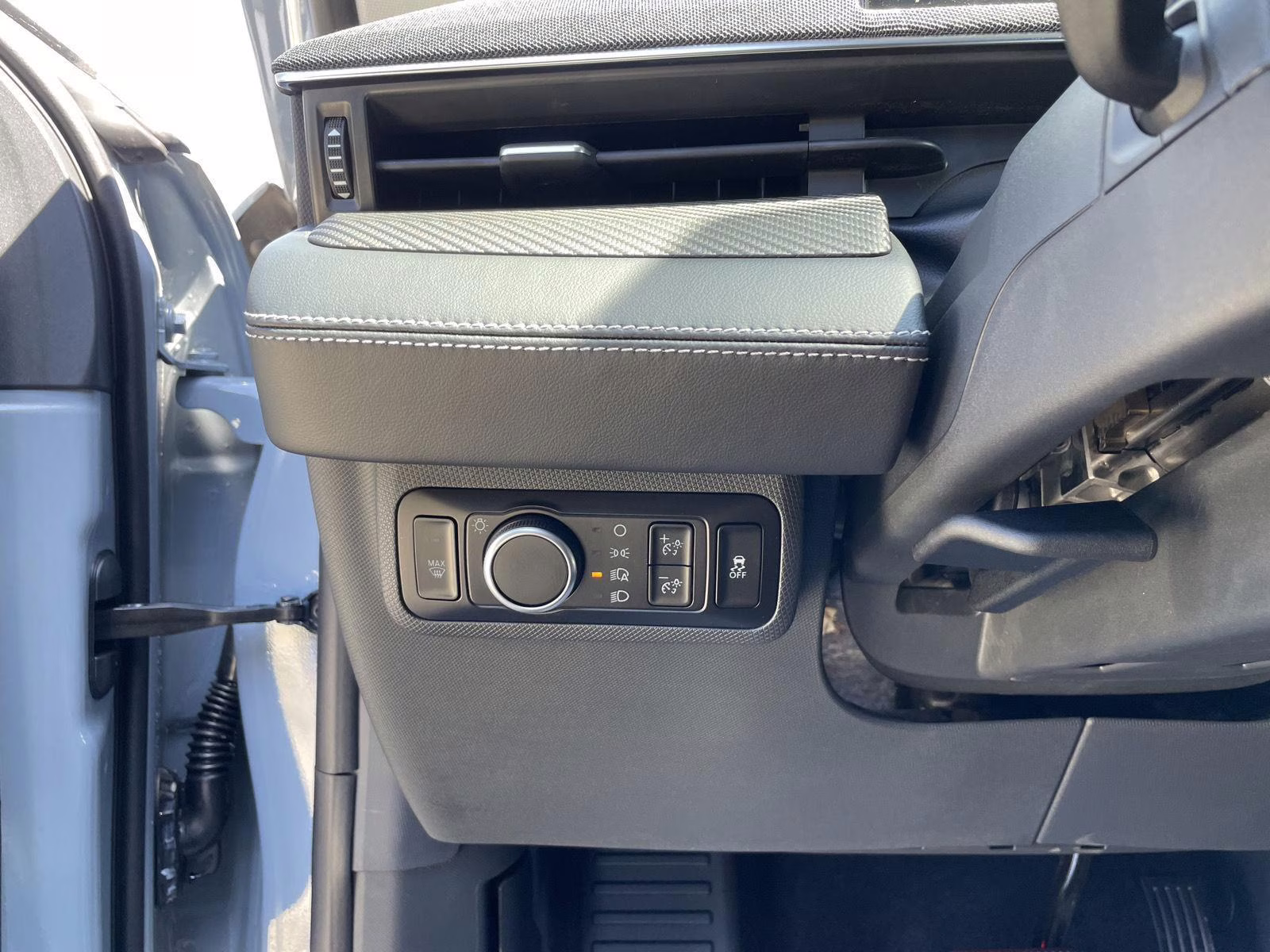 2026 Glacier Gray Metallic Tri-Coat Ford Mustang Mach-E Premium AWD SUV