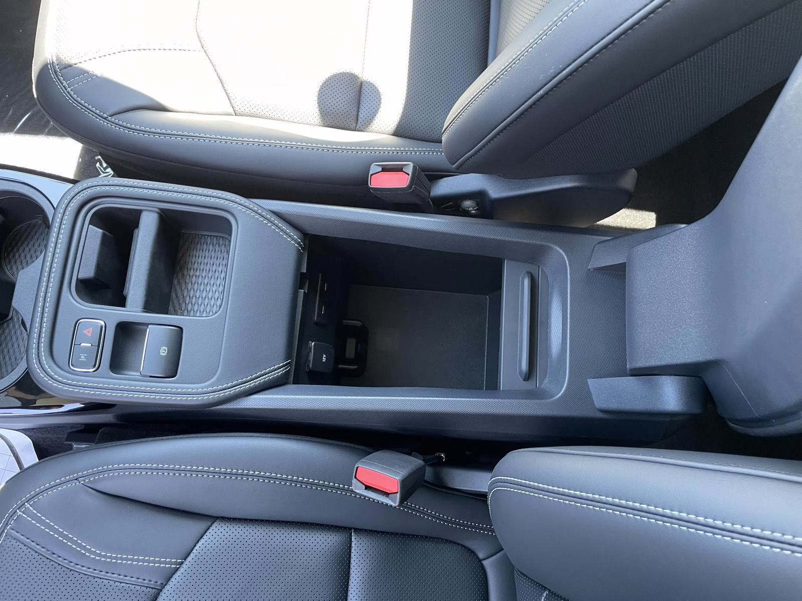 2026 Glacier Gray Metallic Tri-Coat Ford Mustang Mach-E Premium AWD SUV