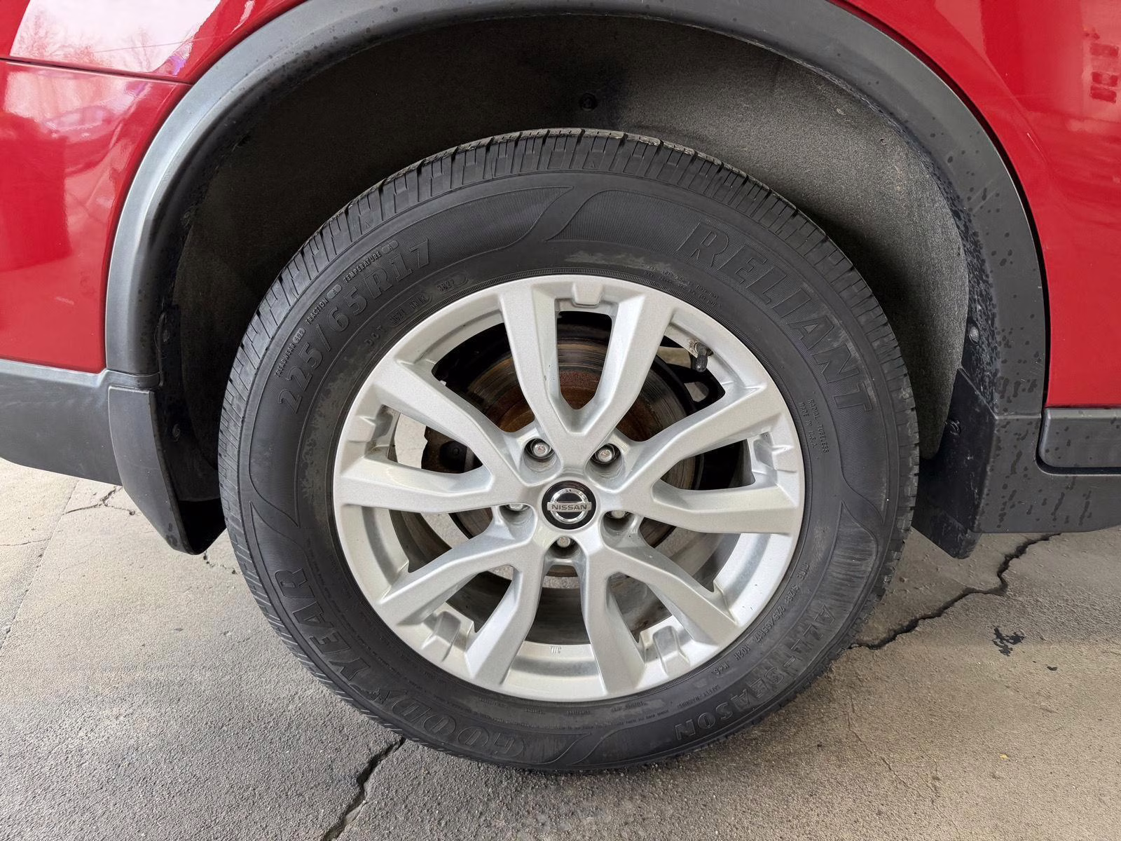 2017 Palatial Ruby Nissan Rogue SV FWD SUV