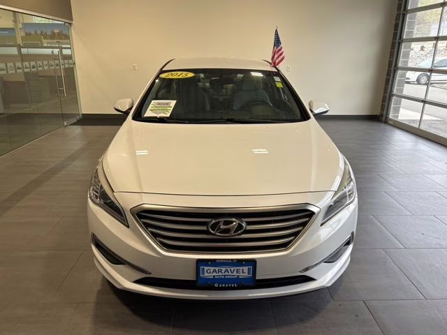 2015 Quartz White Pearl Hyundai Sonata SE FWD Sedan