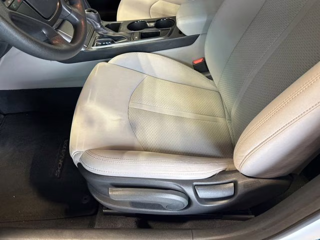 2015 Quartz White Pearl Hyundai Sonata SE FWD Sedan