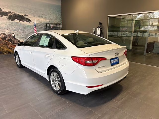 2015 Quartz White Pearl Hyundai Sonata SE FWD Sedan