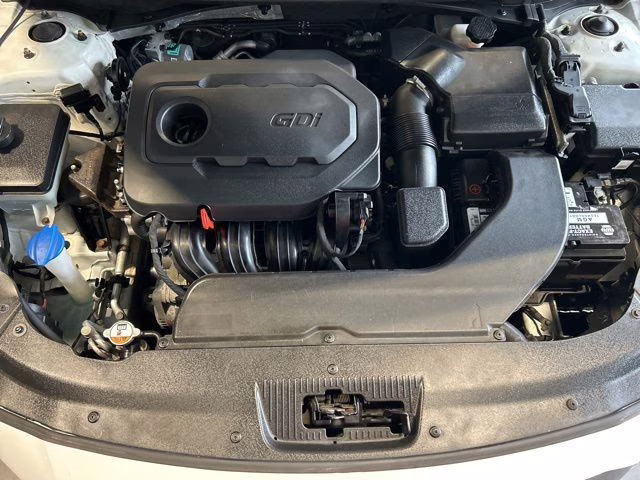 2015 Quartz White Pearl Hyundai Sonata SE FWD Sedan