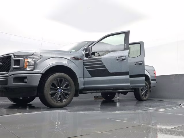 2019 Gray Metallic Ford F-150 XLT 4X4 Truck