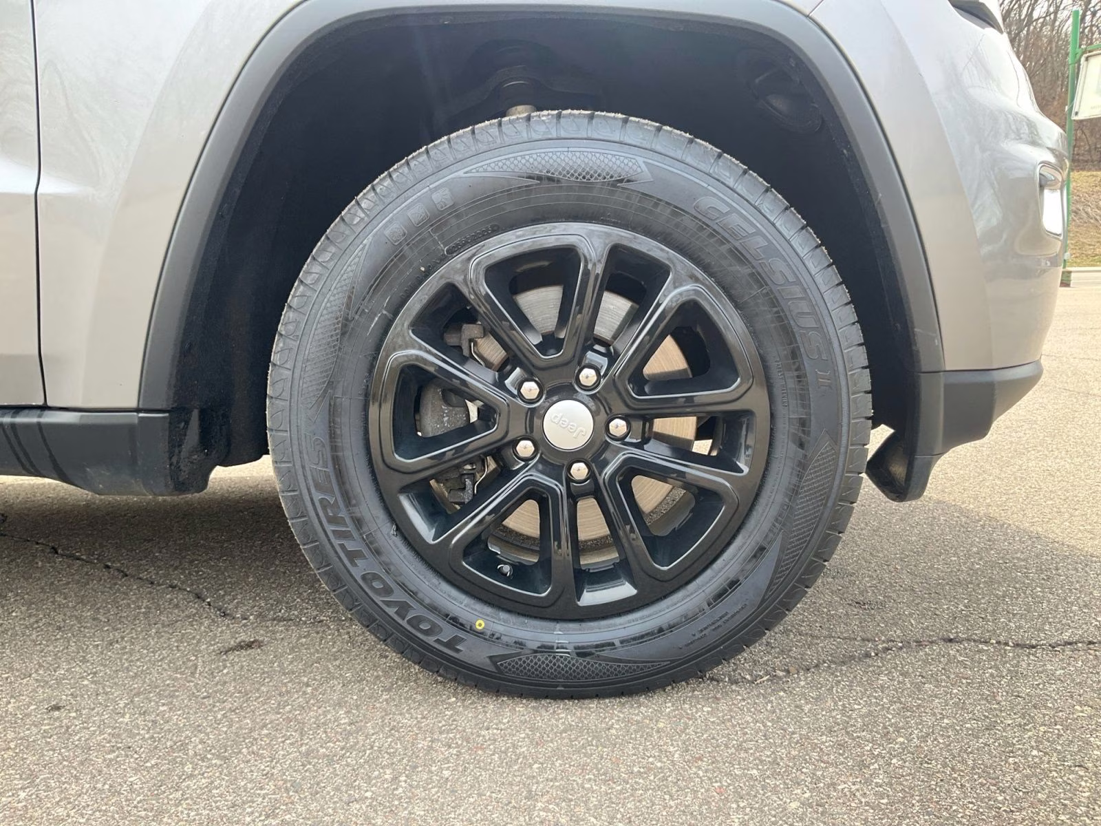 2021 Billet Silver Metallic Clearcoat Jeep Grand Cherokee Laredo X 4X4 SUV