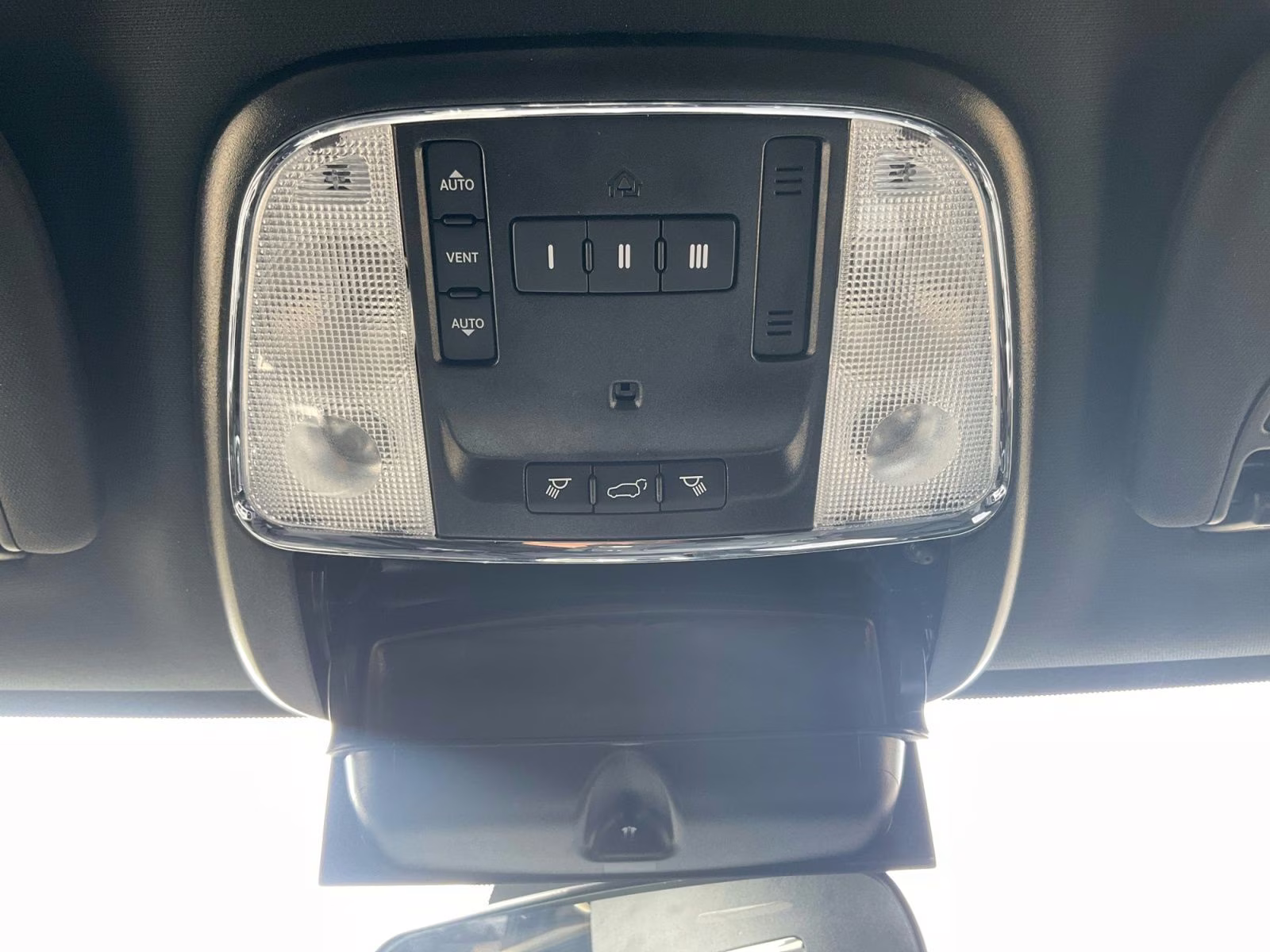 2021 Billet Silver Metallic Clearcoat Jeep Grand Cherokee Laredo X 4X4 SUV