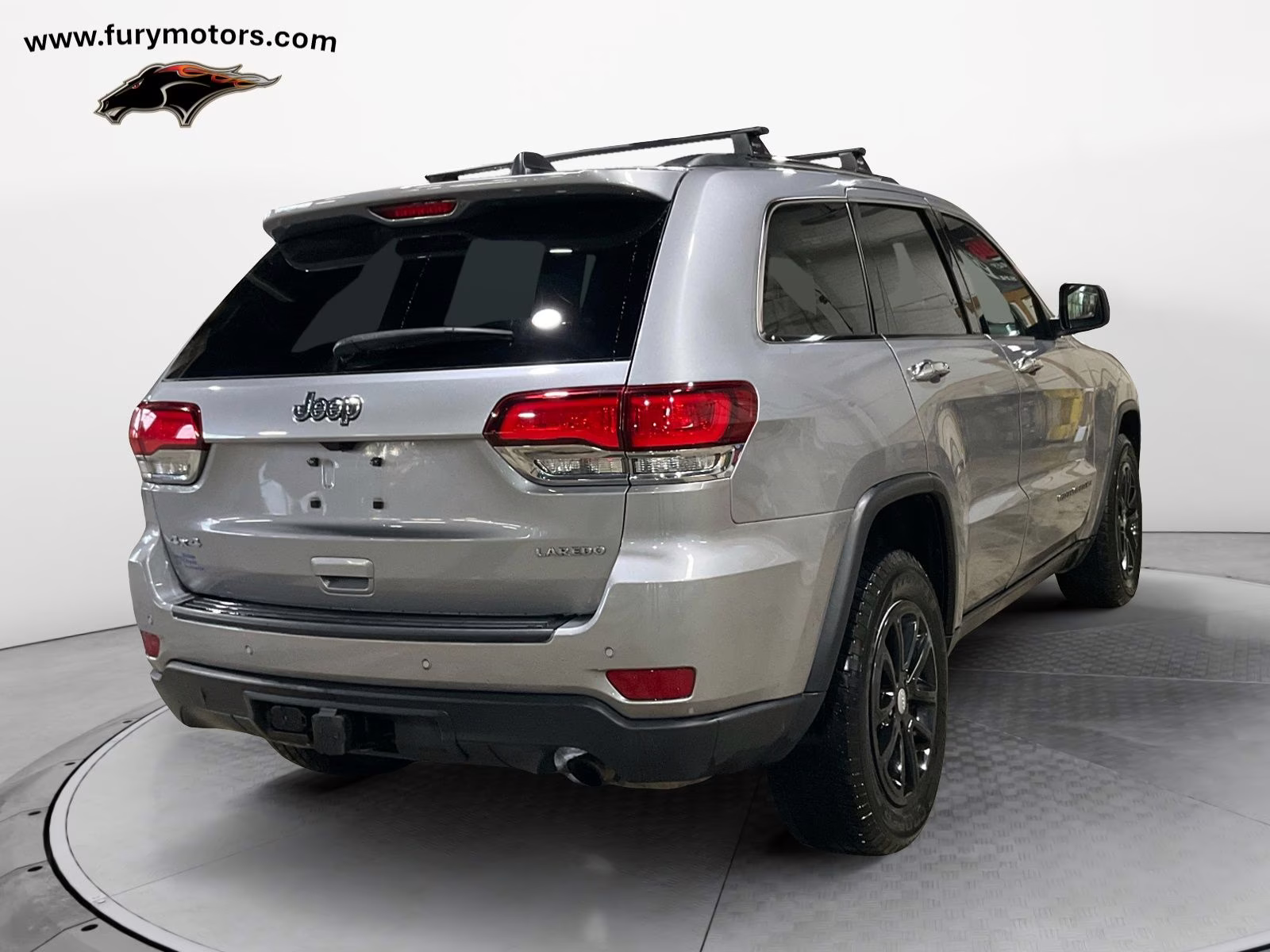 2021 Billet Silver Metallic Clearcoat Jeep Grand Cherokee Laredo X 4X4 SUV