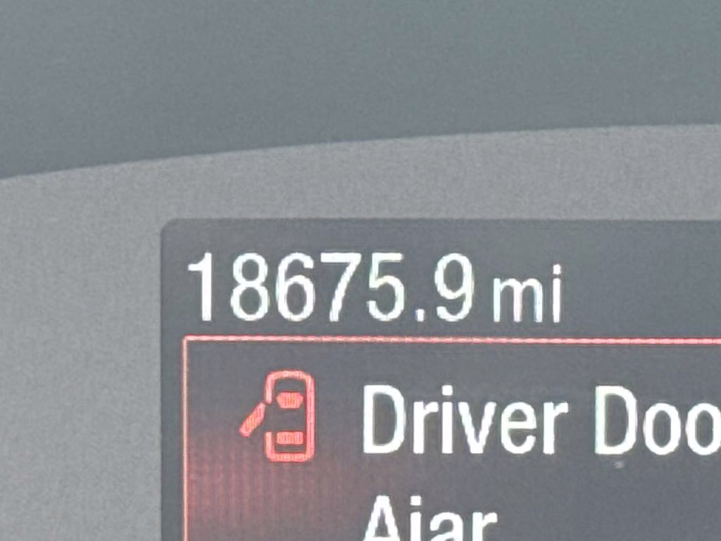 2022 Gray Metallic Ford Escape SE FWD SUV