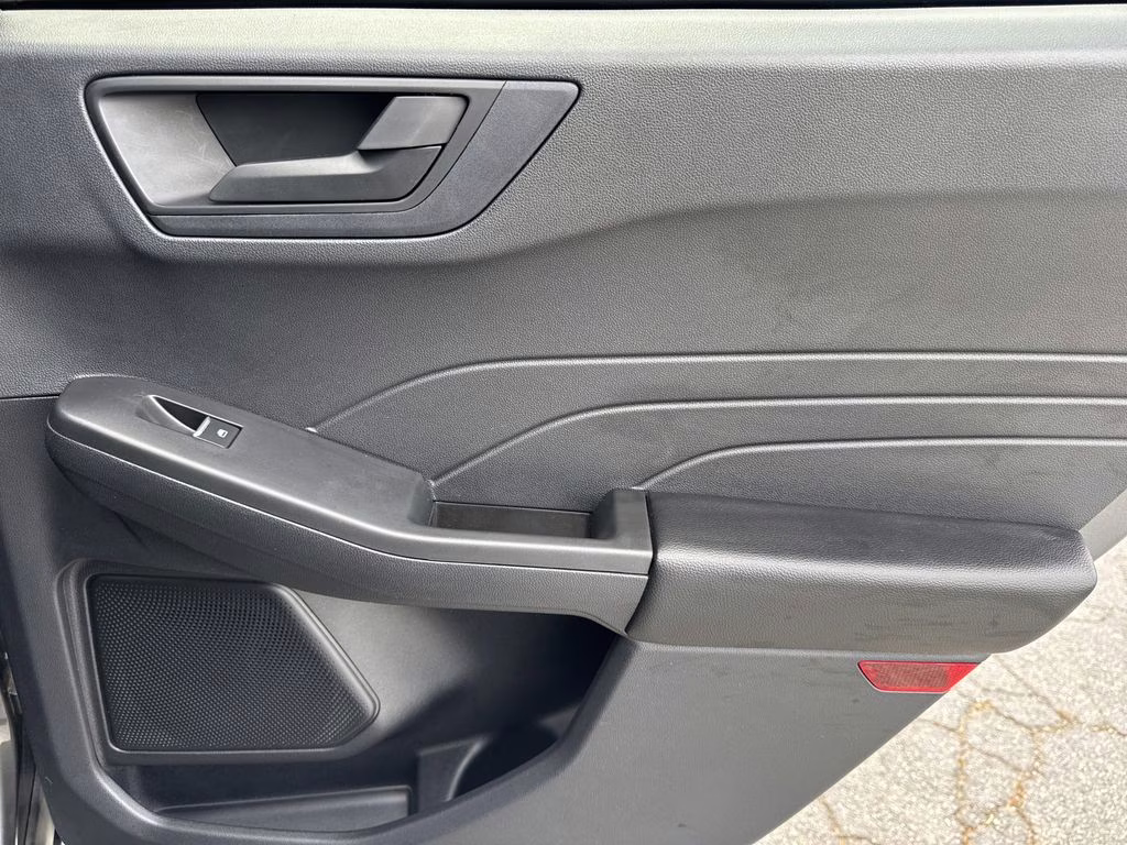 2022 Gray Metallic Ford Escape SE FWD SUV