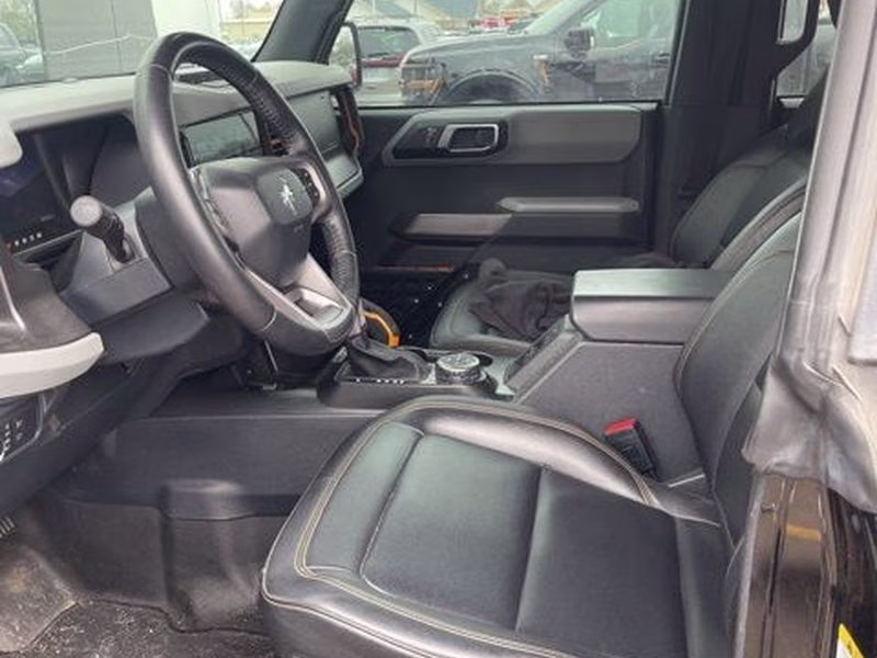 2022 Shadow Black Ford Bronco Badlands 4X4 SUV