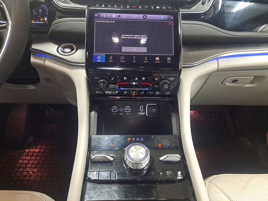 2023 Velvet Red Pearlcoat Jeep Grand Cherokee Overland w/Rear Seat Video Pkg 4X4 SUV