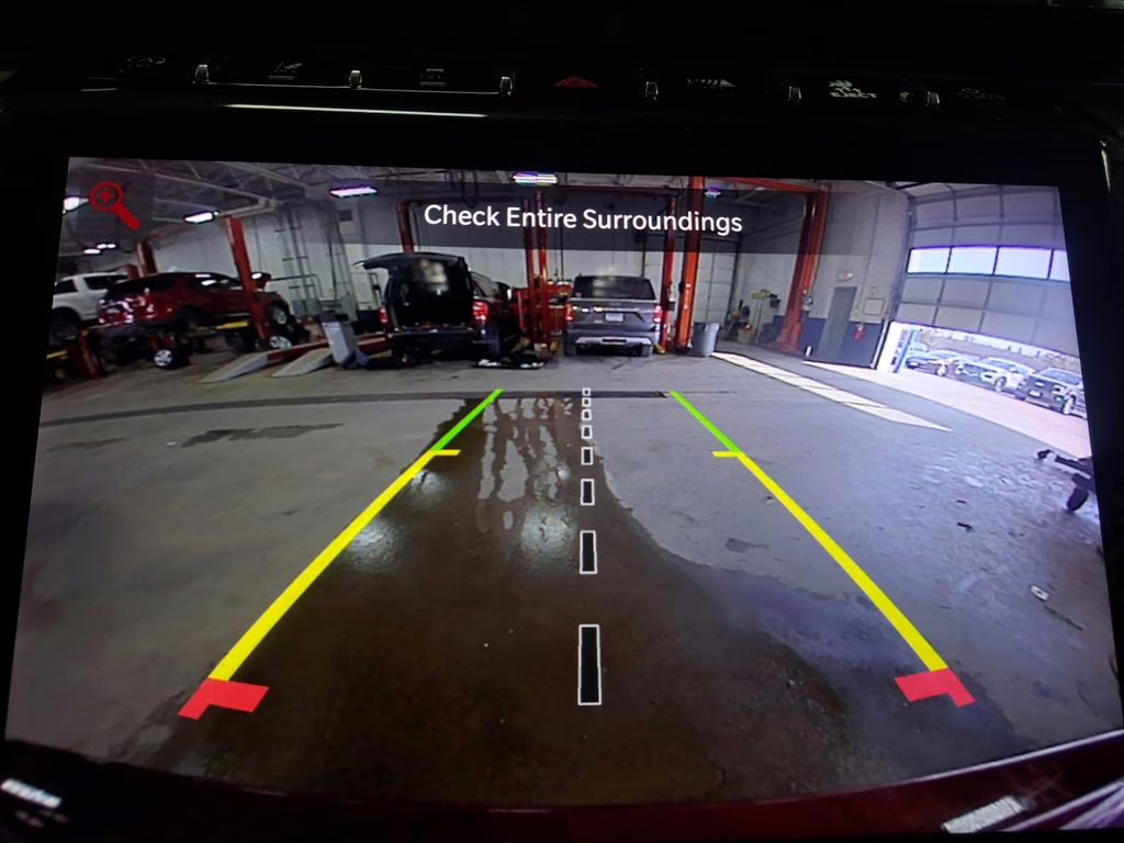 2023 Velvet Red Pearlcoat Jeep Grand Cherokee Overland w/Rear Seat Video Pkg 4X4 SUV