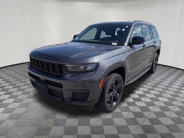 2023 Baltic Gray Metallic Clearcoat Jeep Grand Cherokee L Altitude 4X4 SUV