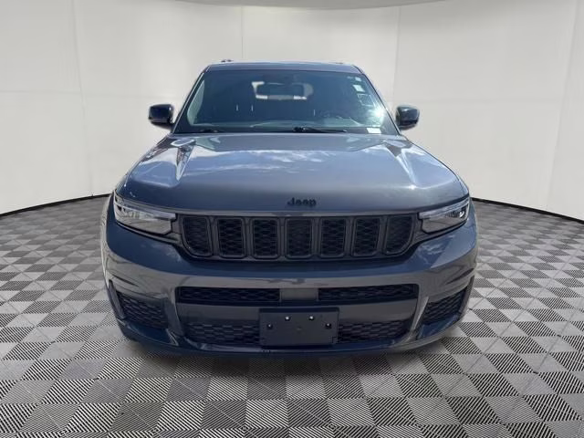 2023 Baltic Gray Metallic Clearcoat Jeep Grand Cherokee L Altitude 4X4 SUV