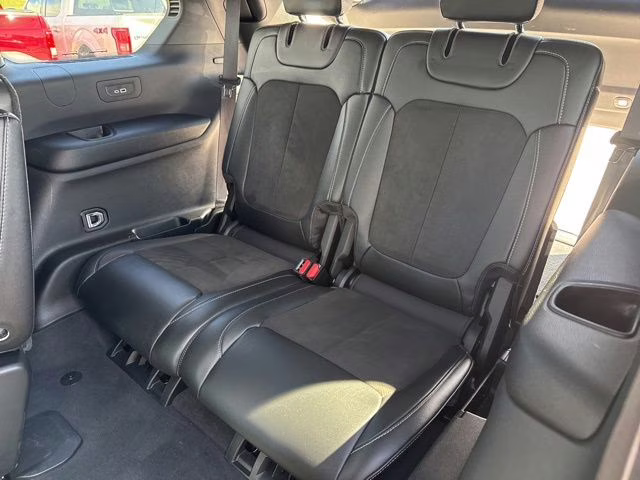 2023 Baltic Gray Metallic Clearcoat Jeep Grand Cherokee L Altitude 4X4 SUV