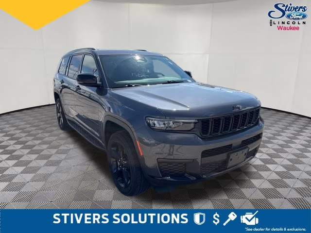 2023 Baltic Gray Metallic Clearcoat Jeep Grand Cherokee L Altitude 4X4 SUV