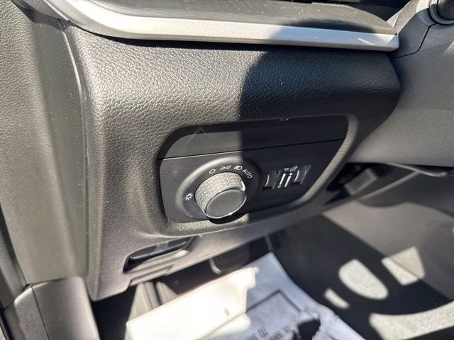 2023 Baltic Gray Metallic Clearcoat Jeep Grand Cherokee L Altitude 4X4 SUV