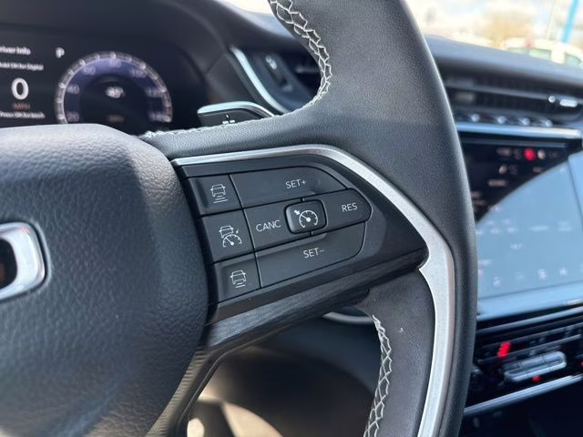 2023 Baltic Gray Metallic Clearcoat Jeep Grand Cherokee L Altitude 4X4 SUV